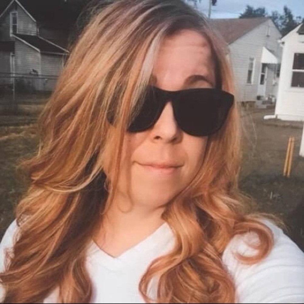 Meet your Posher, Maddie